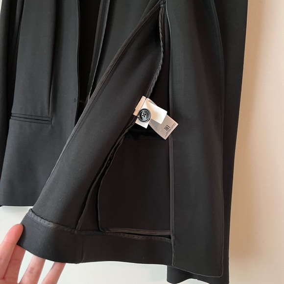 Banana Republic Unstructured Stretch Ponte Blazer in Black 4 - Picture 11 of 16